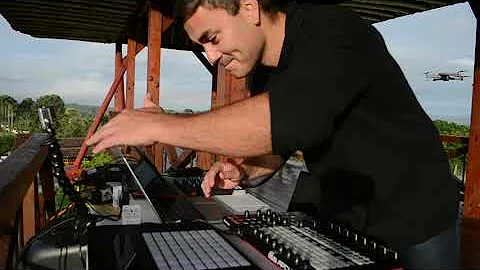 ROBERT CARDONA Live B2B DUKH from PARQUE DEL CAF -...