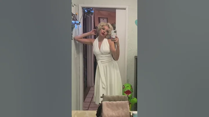 Making a  Marilyn Monroe Dress in an Hour & A Half!