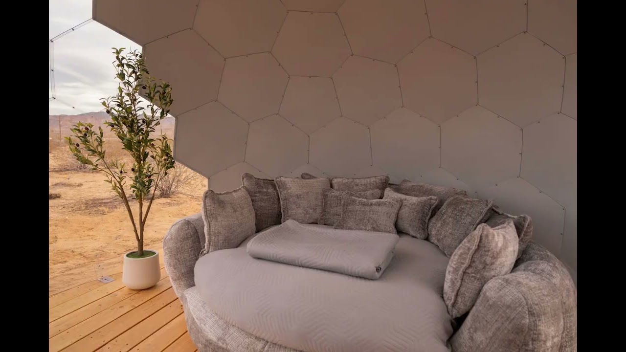 Mirror vacation house, mirror house, mirror ball, mirror #mirror #sunroom