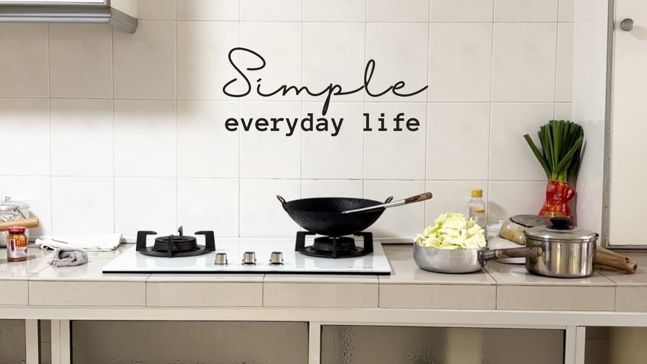 Simple everyday life: Lunar New Year, Glutinous Rice Rolls (潮洲光锵), Vegetarian stew, CNY decorations