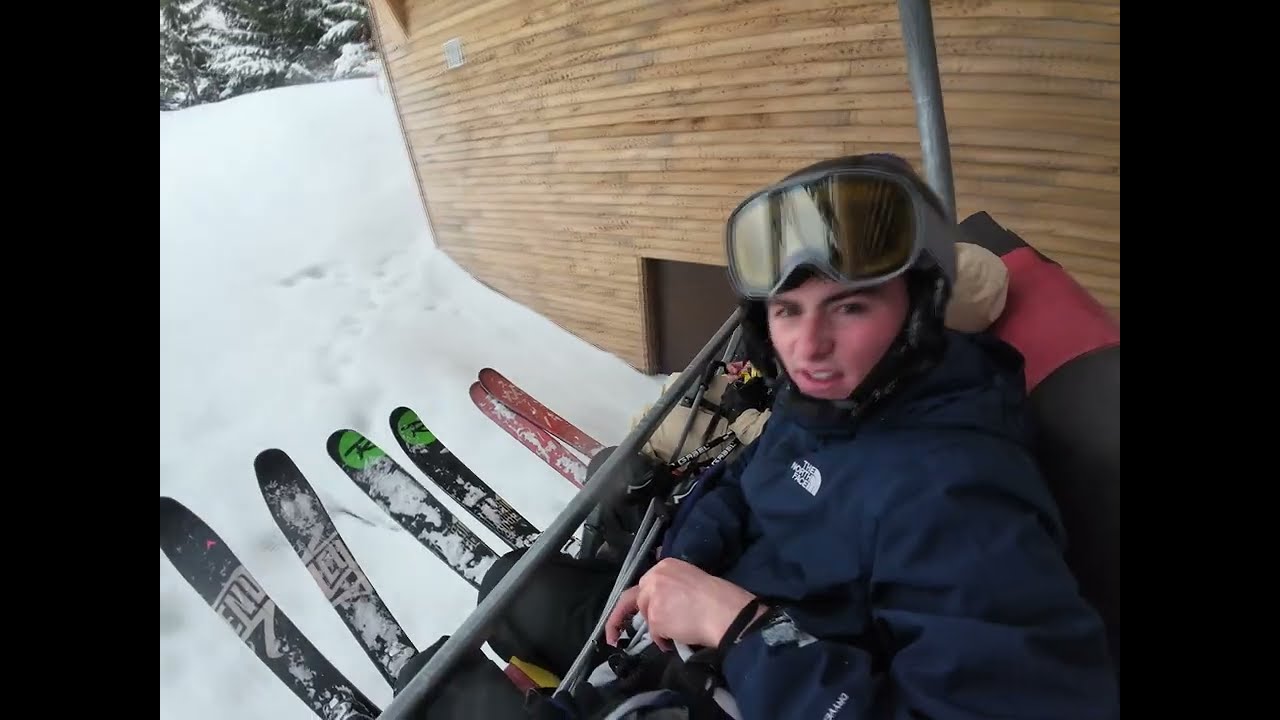 @les2alpes  sous poudreuse avec zaza et le gueux (je fais le gitan dans la forêt à domicile)