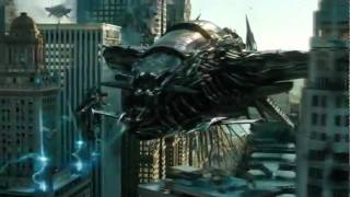 TRANSFORMERS 3 DAR OF THE MOON AUDIO LATINO ( NUEVO TRAILER)