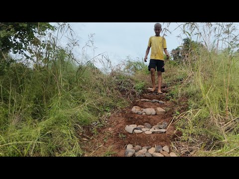 Making stairs from stones, Gurukul