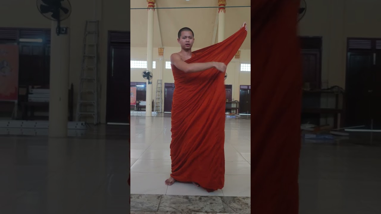 การสาธิตวิธีการห่มเฉียงและห่มคลุม