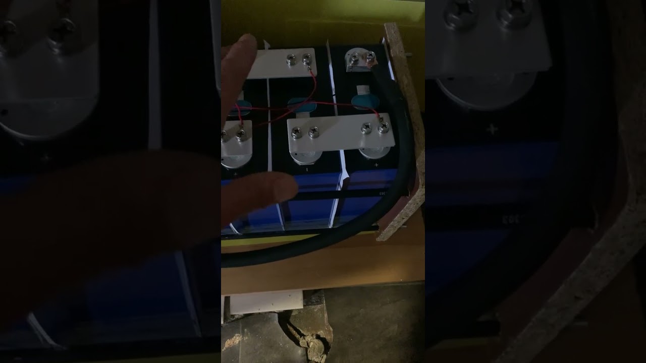 Перші тести lifepo4 12v 314 Ah зібраного власноруч 
