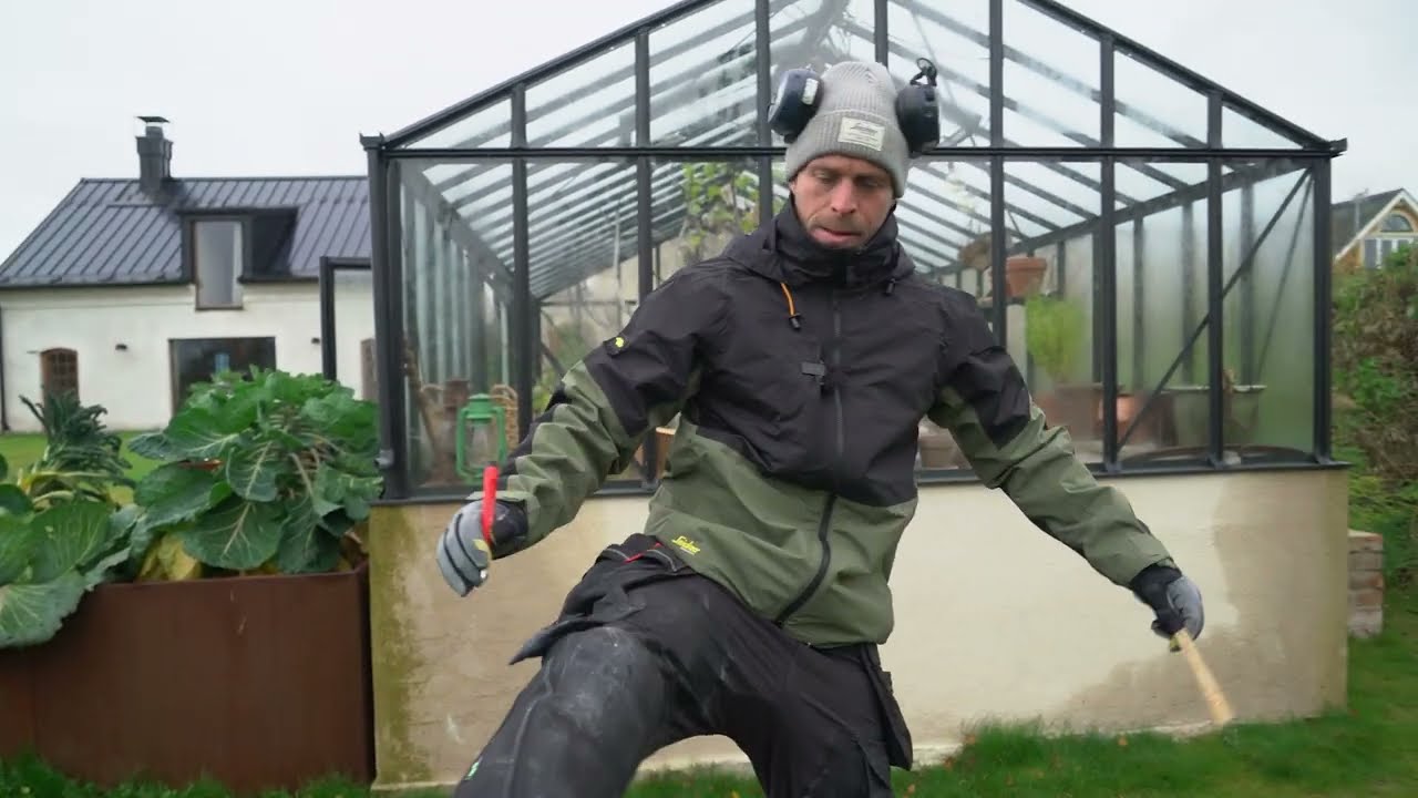 #31 Nu startar bygget av vinkällaren, ÄNtligen