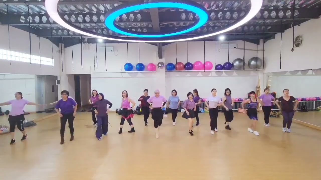 Line Dance One Macarena