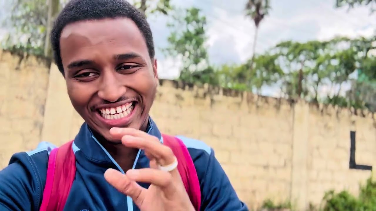 MANTA IYO VLOG YARIIS VIDEO XAQIISA SIYAA PLZ PAGE SUBSCRIBE INO SODHAHA 