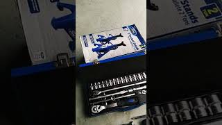 Build your toolbox with Ford tools