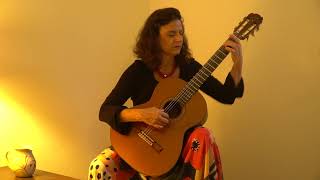 Adriana Ballesté :: Valsa da Lua de Arthur Verocai