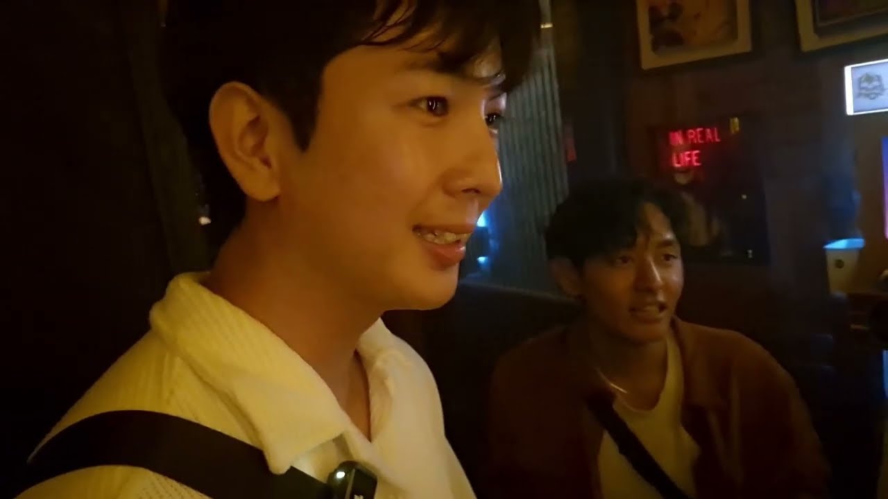 Korean Guy 🇰🇷 Finding The Northeast People In Delhi!! Part 2