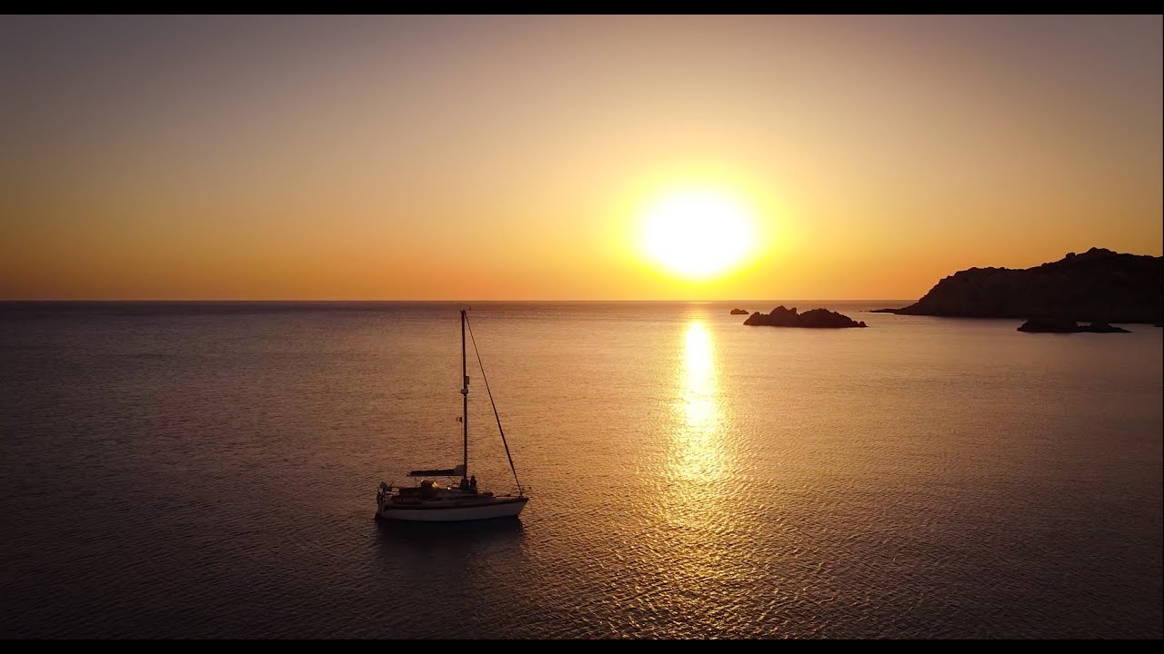 A day in the life sailing the Islands | Pink beaches and Pasta | Chasing Currents EP 60