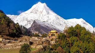 Trekking in the Himalayas of Manaslu | Silent Nature Hiking in Nepal