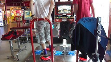 [electromuis & Rick] Tatsh&NAOKI — RED ZONE // Expert // DDR SN @ Hommerson Funland