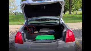 Lincoln Town Car Guy Explores the Motor of his Automatic Trunk Release on Signature Limited