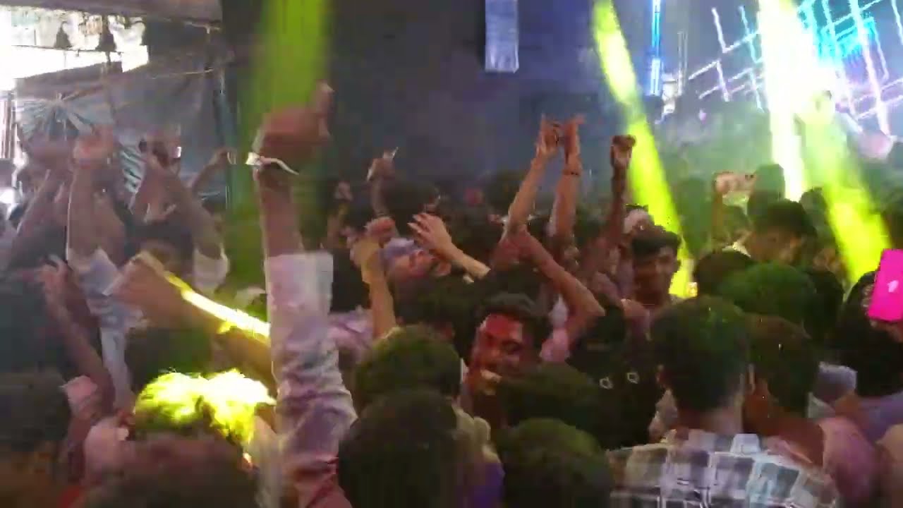 টিংকু ঢাকি ঢাকের তালে দোলযাত্রার আনন্দ, নন্দনকানন লোকনাথ ধাম চট্টগ্রাম