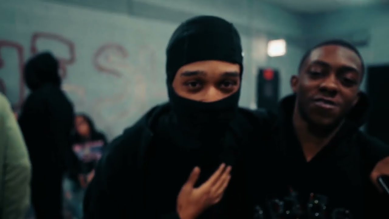 VonOff1700 x GSavvv - “Switches & Nike Techs” (Official Video