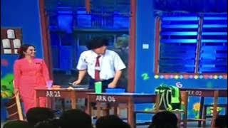 Sari Yanti bersenda gurau dengan Jep Sepahtu