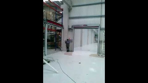 Rapid roll door