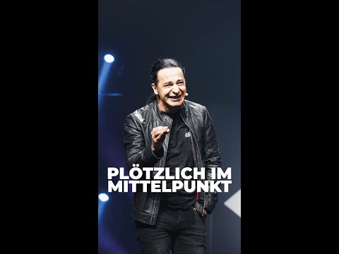 Plötzlich steht er im Mittelpunkt!