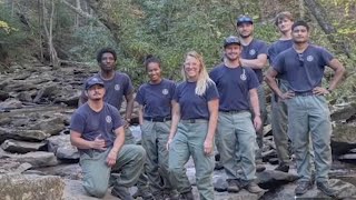 Firefighters from Washington state help battle Hawthorne Fire