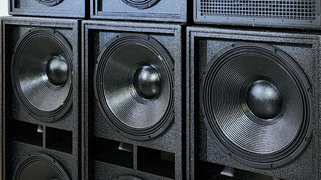 SR 4731 & G-Sub 218. Sound Stage (SidefiL). By UAP