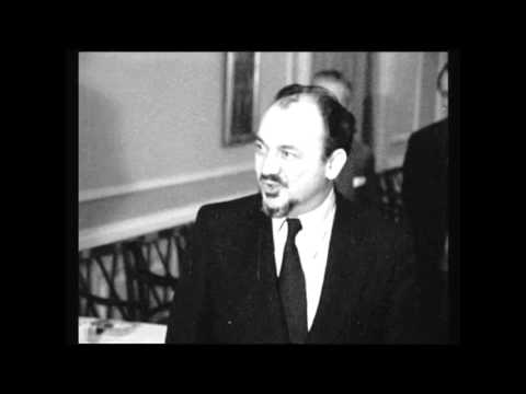 Videobillede: Anker Jørgensen overdrager Statsministeriet til Poul Hartling - 19. december 1973