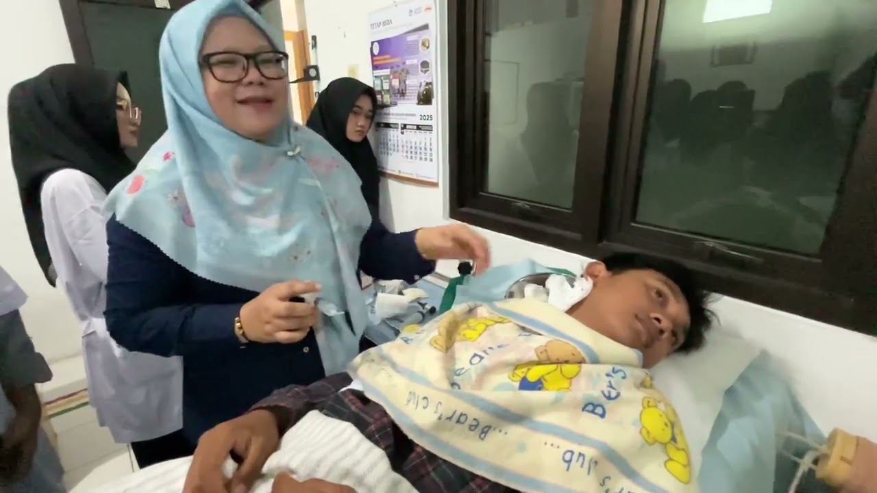 Praktik irigasi pada telinga 2025