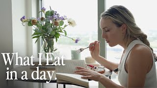 WHAT I EAT IN A DAY 🥬 healthy recipe ideas, finding balance, day in my life vlog