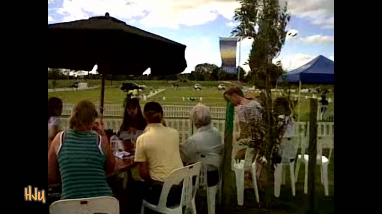 HorseJunkiesUnited.com - Libby Law Live Kihikihi Horse Trials NZL - YouTube