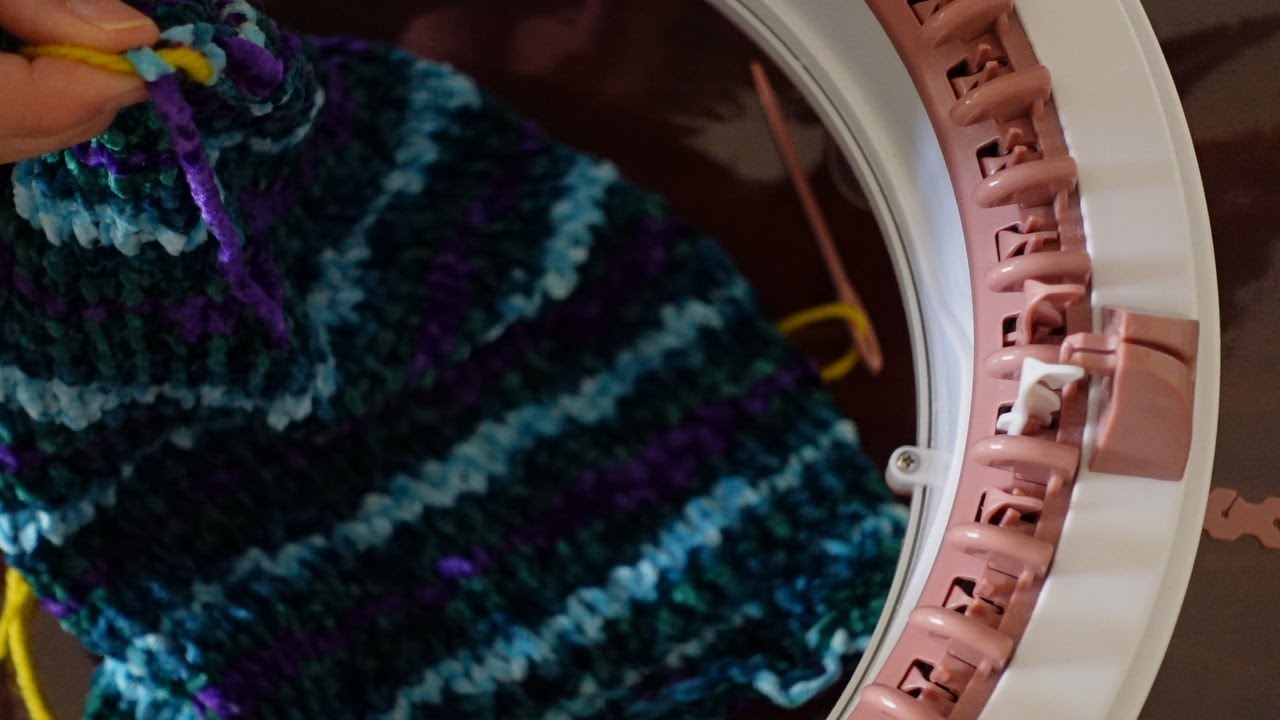 How to knit hat using a knitting machine - for beginners! 
