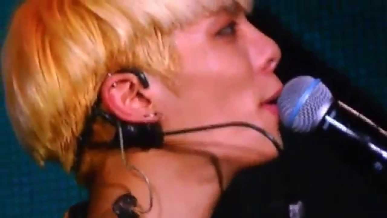 [FANCAM] Happy Birthday Jonghyun +NOO!! 