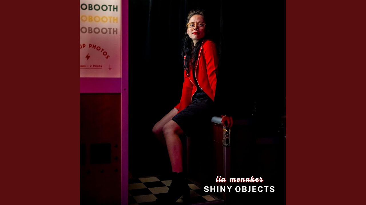 在 YouTube 上观看 Shiny Objects 在 YouTube 上观看 Shiny Objects
