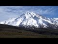 Günther Härter von TopMountainTours führt den "Club Fred" auf den Damavand  (5680m)im Iran