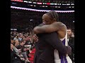 DeMar DeRozan daps up Vince Carter ahead of his jersey retirement ceremony. 🦅🏀 🇺🇸