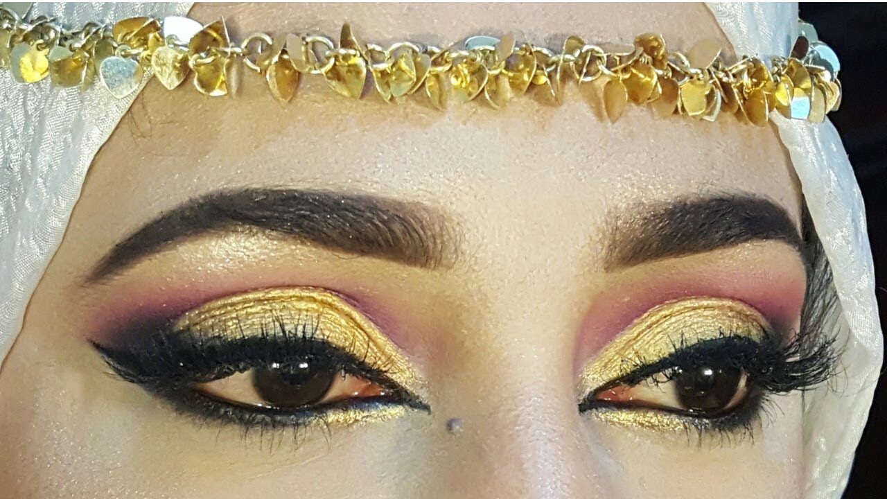 Arabic eyes makeup//how to do eye makeup for begginers_zainab numan YouTube