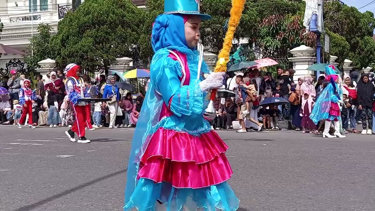 SD N 17 Pakan. kurai Dalam. Pawai HUT RI ke 80 Bukittinggi
