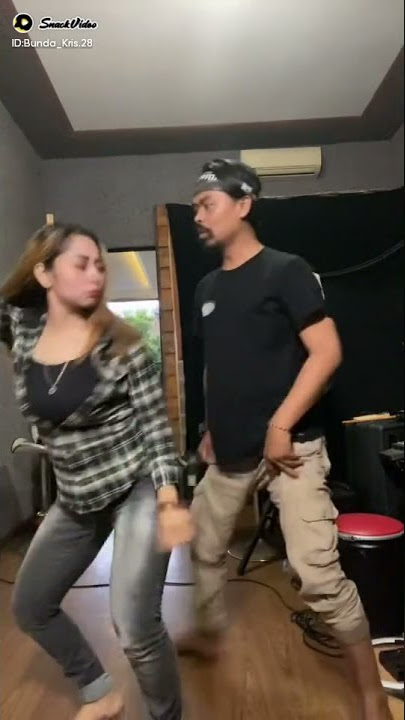 Pongdut belekuk sunda