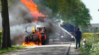 Landbouwvoertuig vliegt in brand op de 2e weteringswal in Elst GLD! | Brandweer Heteren in Actie!