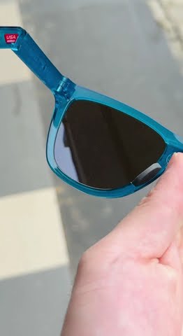 Oakley Frogskins Hybrid | Matte Acid Blue / Prizm Sapphire