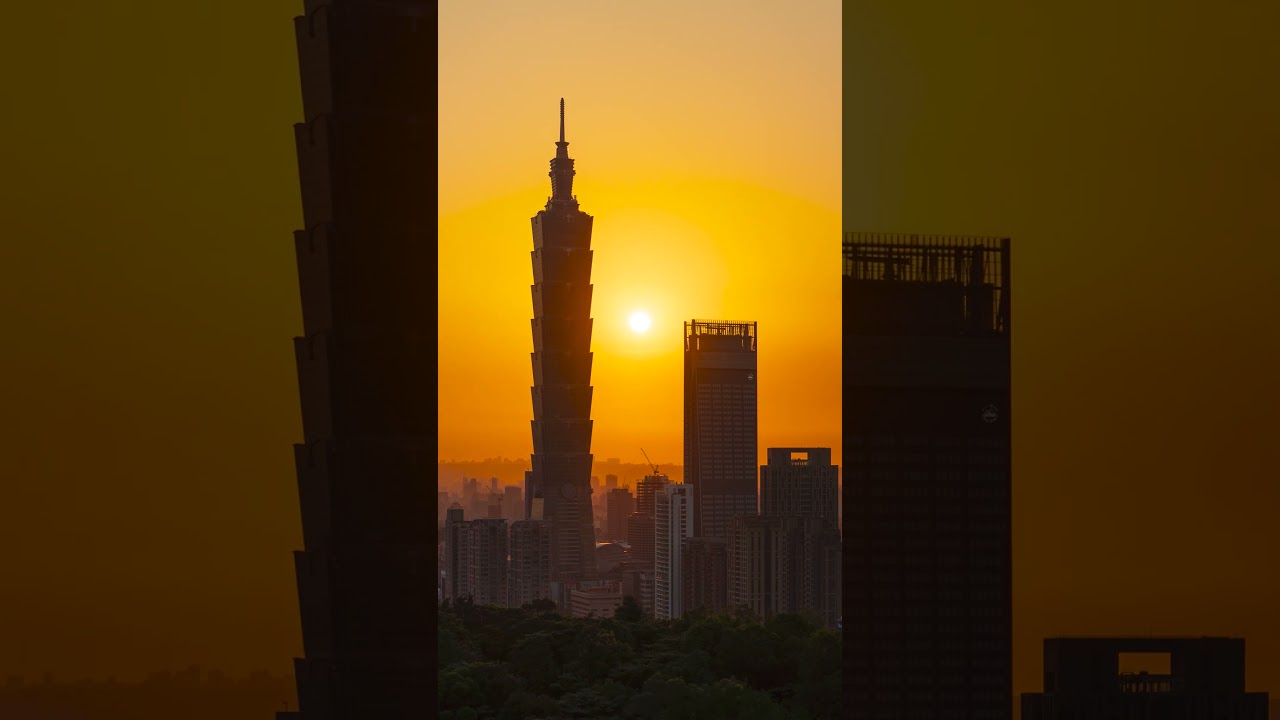 Sunset over Taipei   