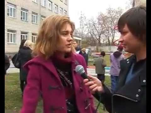 Video: Natalia Vodianova npaj yuav los ua niam-heroine