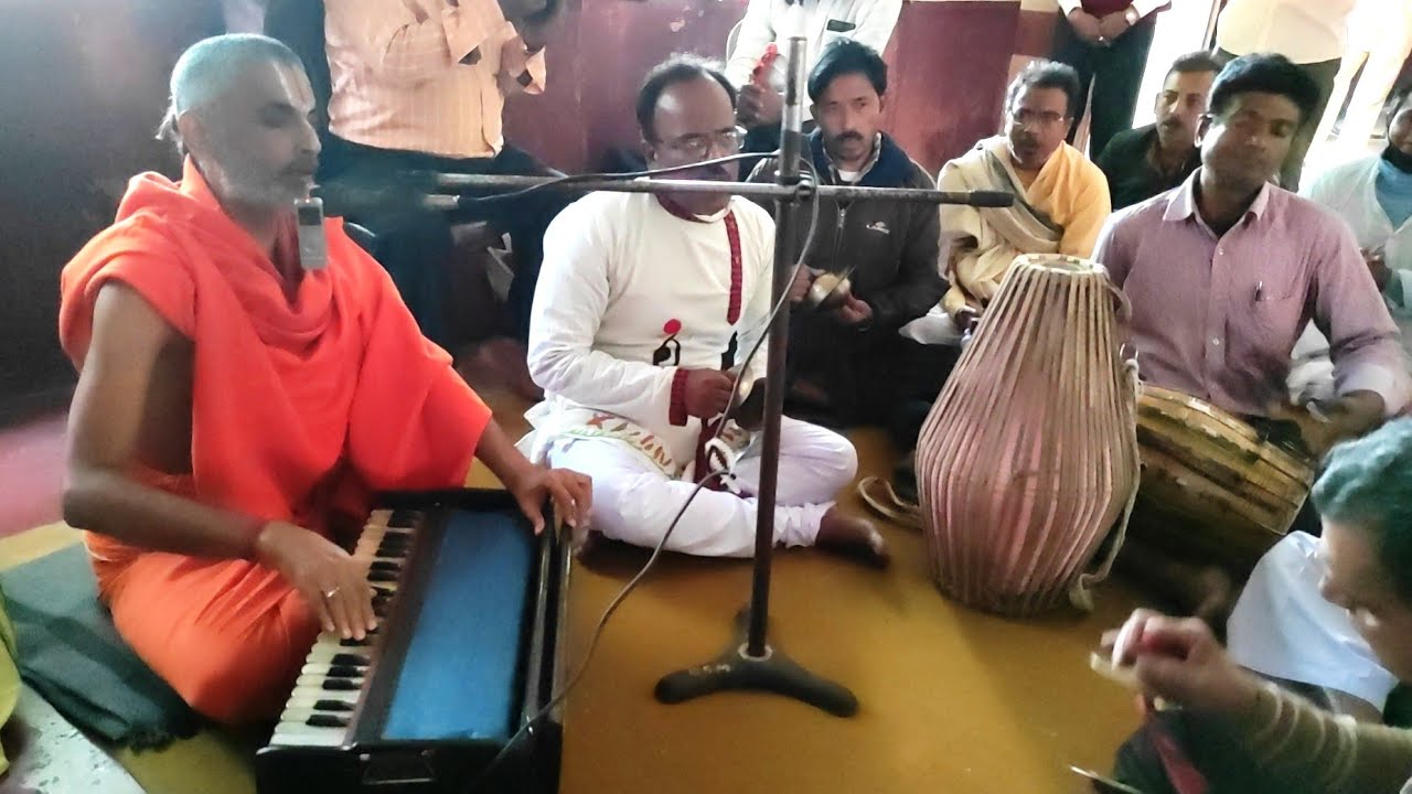 শ্রীরামানুজ-সীতারাম মঠ, ত্রিবেণী | ত্রিদন্ডী স্বামী গৌর রামানুজজী মহারাজের কণ্ঠে সুমধুর নাম-সংকীর্তন