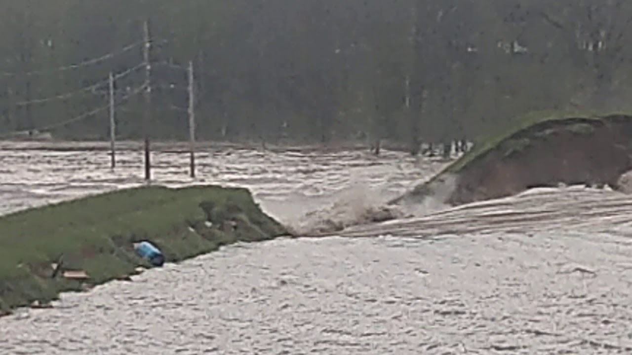 Wixom lake dam failure Edenville MI 2 - YouTube