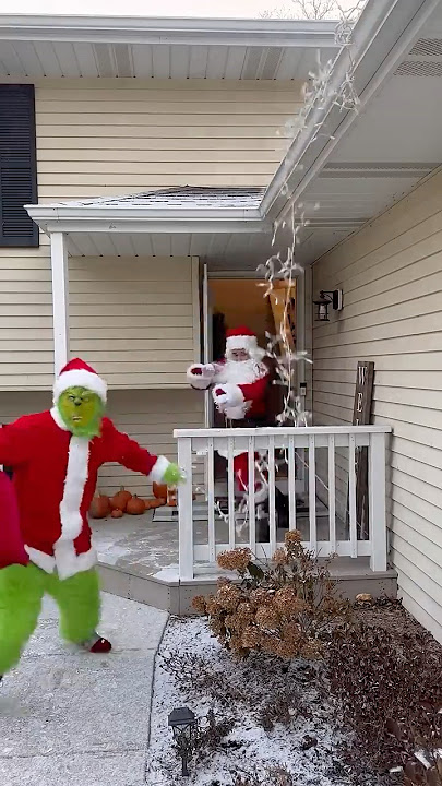 The Grinch VS. Santa
