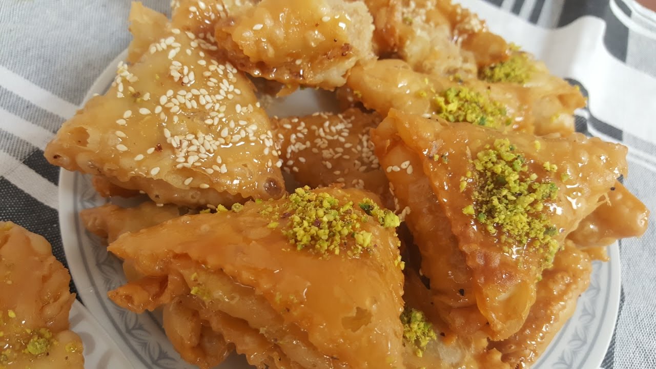 SAMSA gateaux  algérien  صامصة مورقة رائعة لرمضان