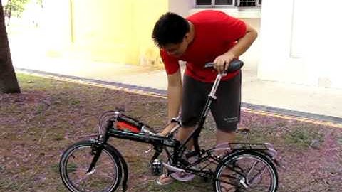 Folding a Bike Friday Tikit model T