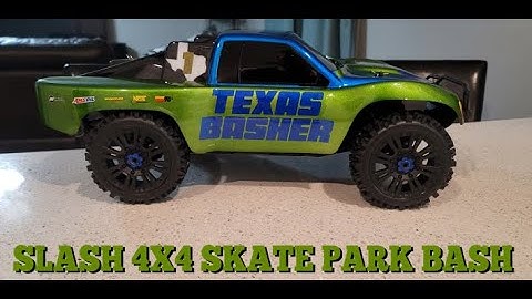 Traxxas Slash Ultimate Skate park Bash