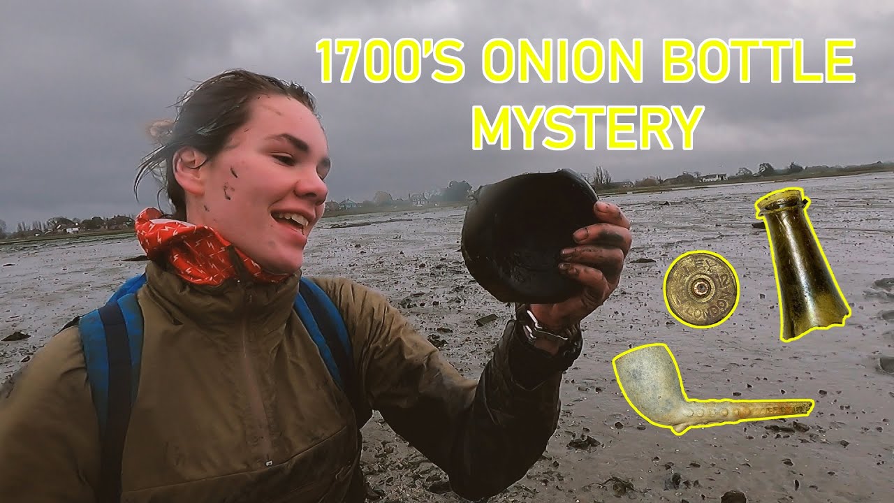 Mudlarking - Finding mid 1700's onion bottle pieces + more! Why are there so many on this foreshore?