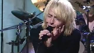 Video voorbeeld van "Radiohead - Creep (Live on "Late Night with Conan O'Brien", 9/14/1993)"